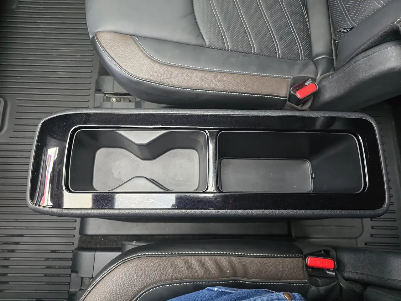 Nissan Pathfinder снимка Nissan Pathfinder