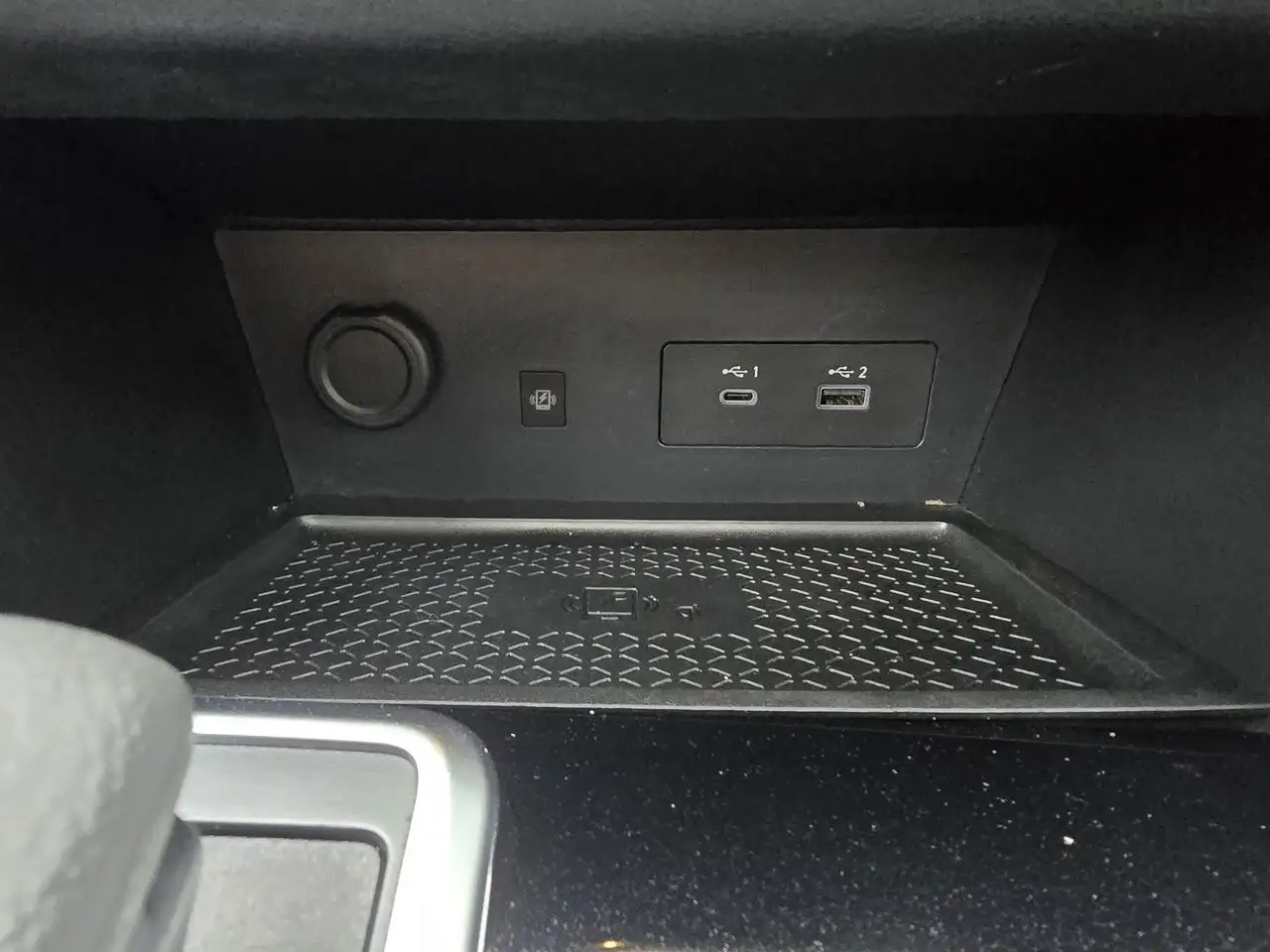Nissan Pathfinder снимка Nissan Pathfinder