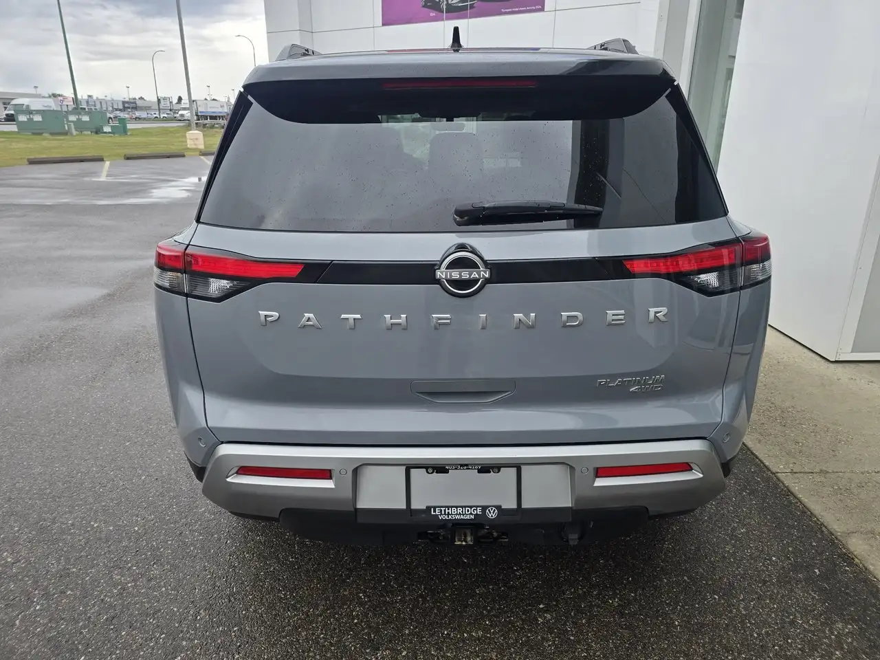 Nissan Pathfinder снимка Nissan Pathfinder