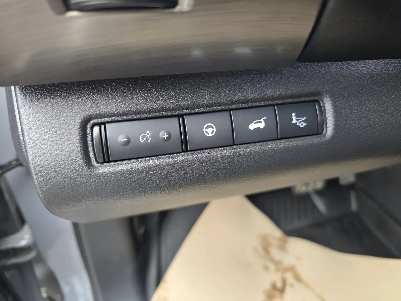 Nissan Pathfinder снимка Nissan Pathfinder