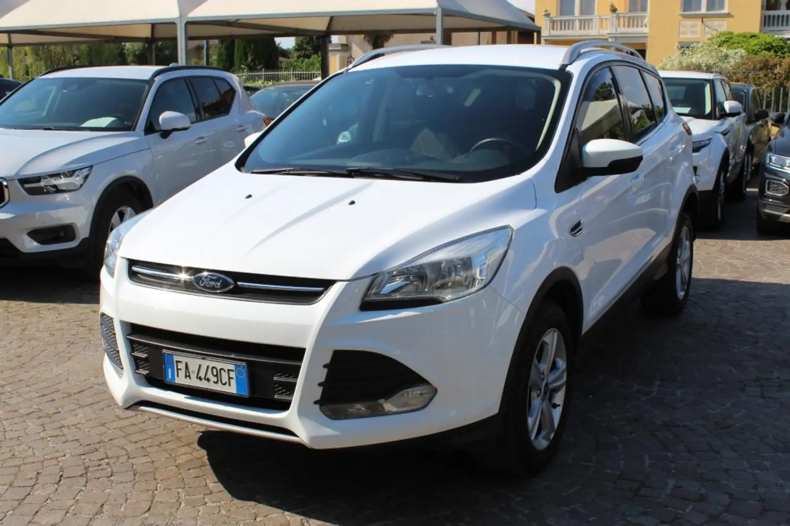 Ford Kuga 2.0 TDCI 120CV Titanium EURO 6 Bianco - 1