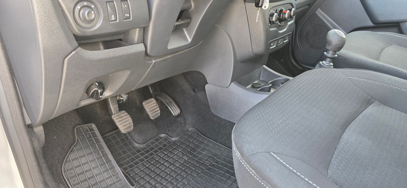 Dacia Dokker Comfort, Garantie, Anhängerkupplung — photo 14