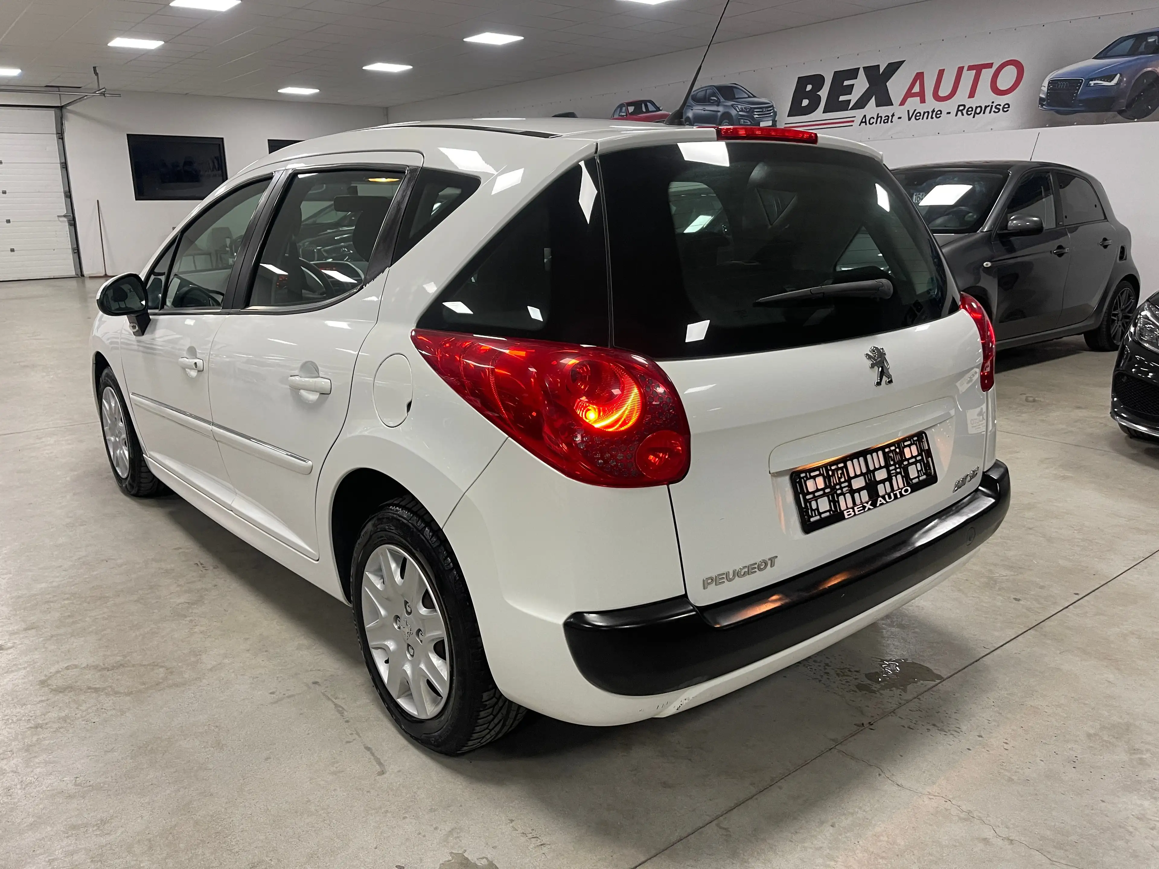 Peugeot 207 SW1.4i Allure*1ERPROP*86000KM*GARANTIE12MOIS*AIRCO — photo 7