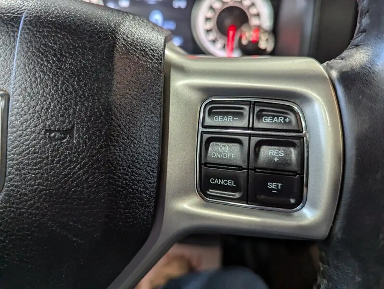RAM 1500 снимка RAM 1500