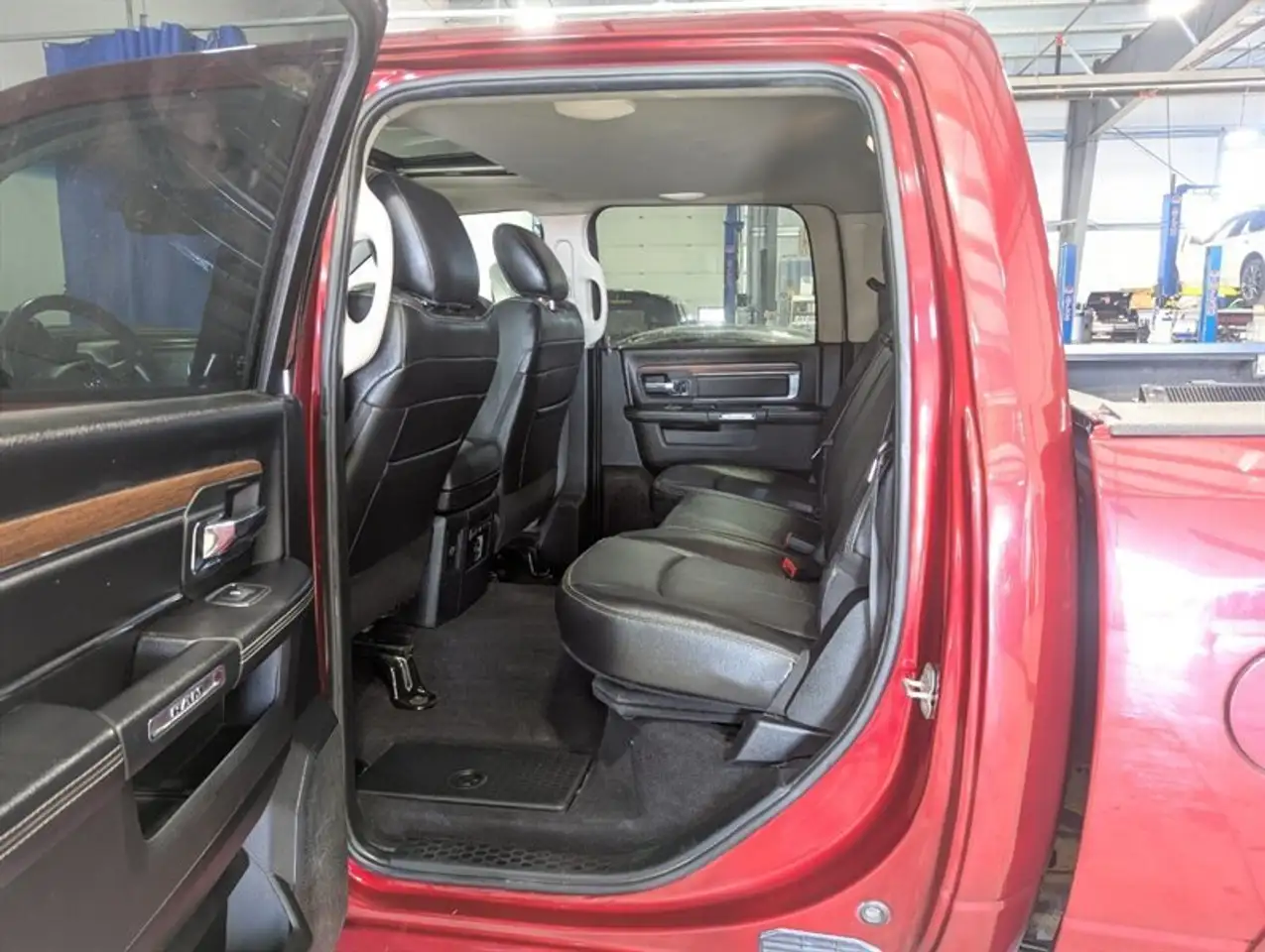 RAM 1500 снимка RAM 1500