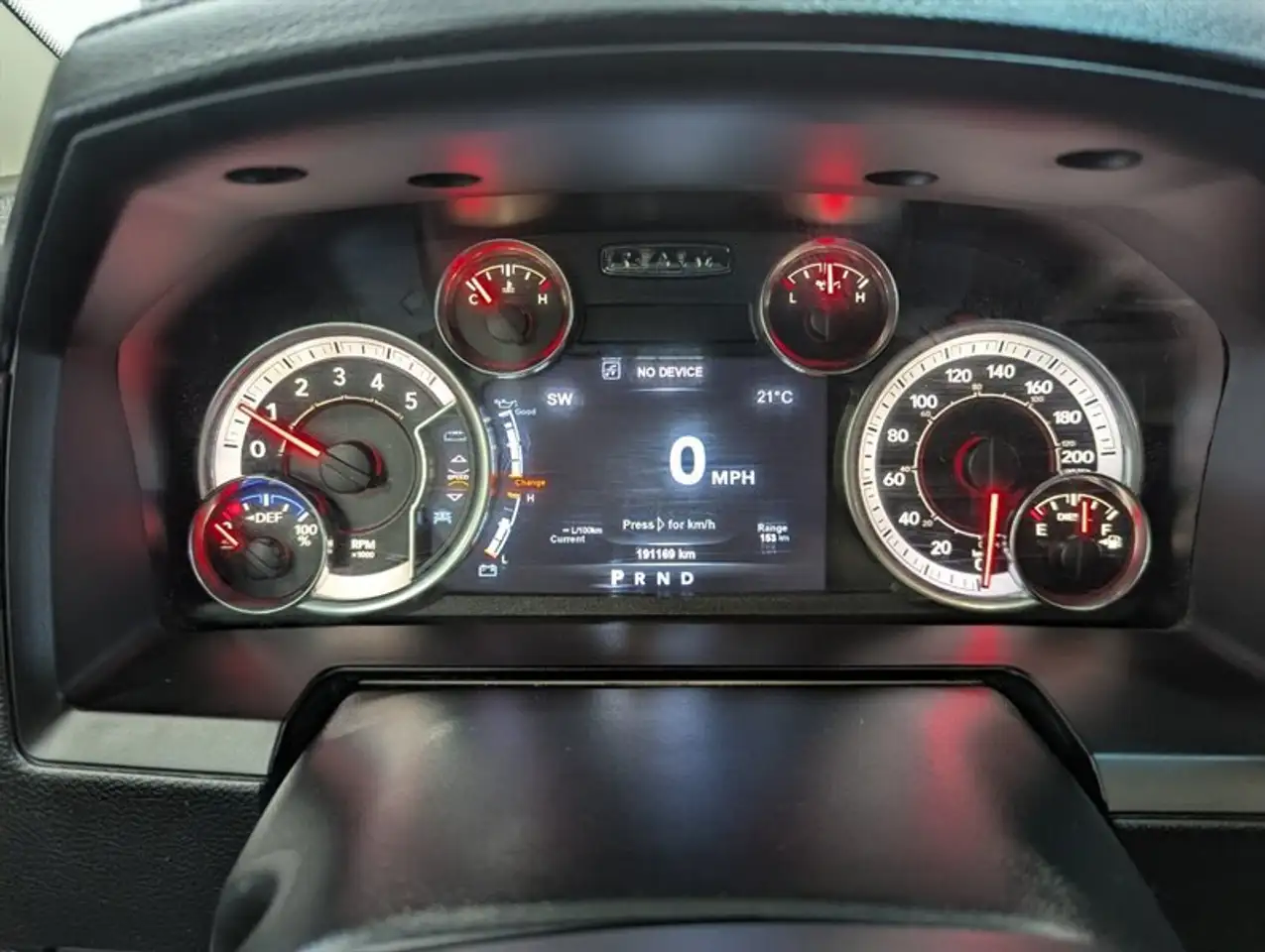RAM 1500 снимка RAM 1500