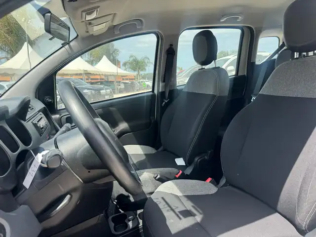 Fiat Panda view 9