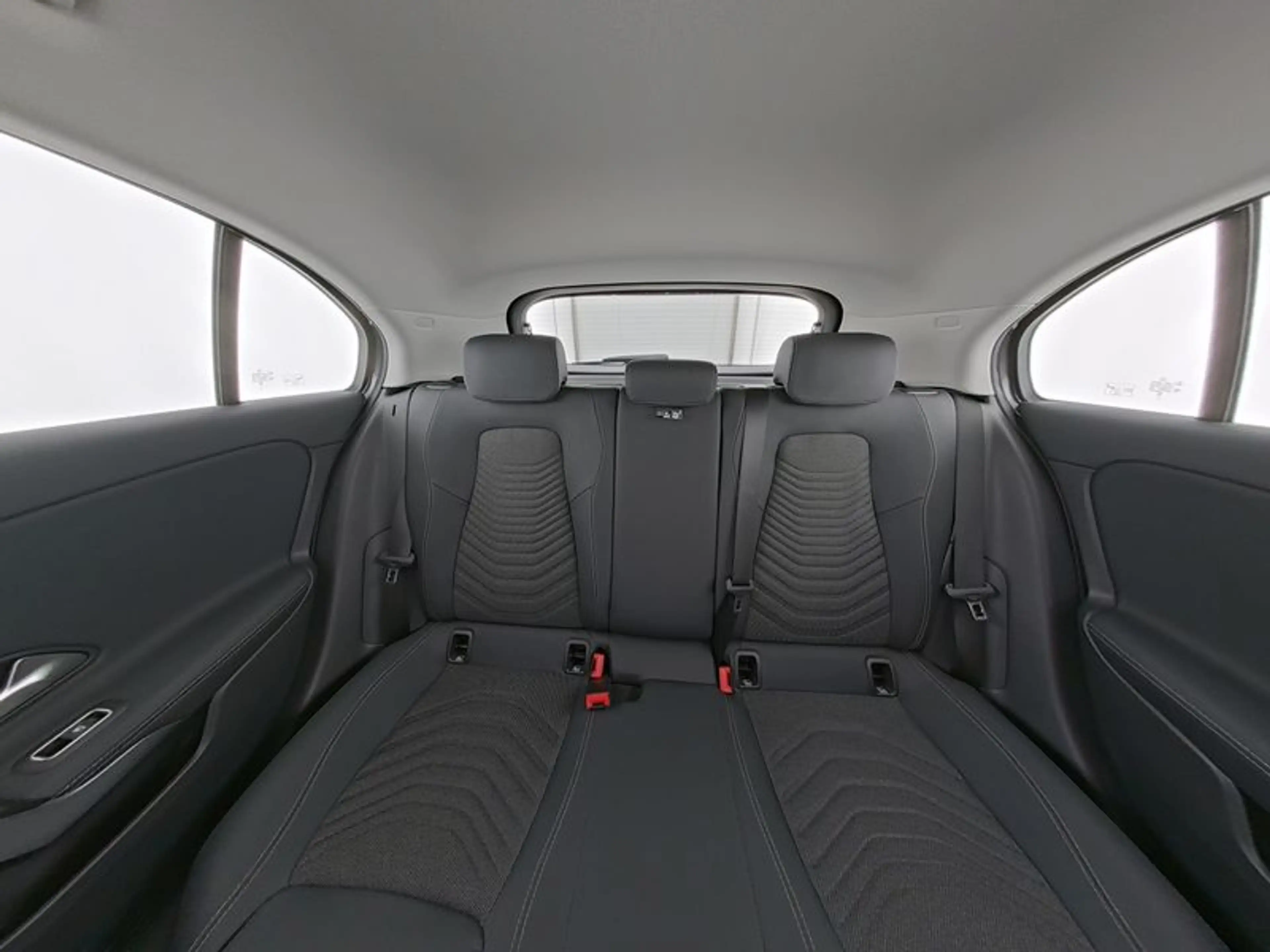 Mercedes-Benz A 180 Progressive/LED/Kamera/Winter/SHZ/17' — photo 10