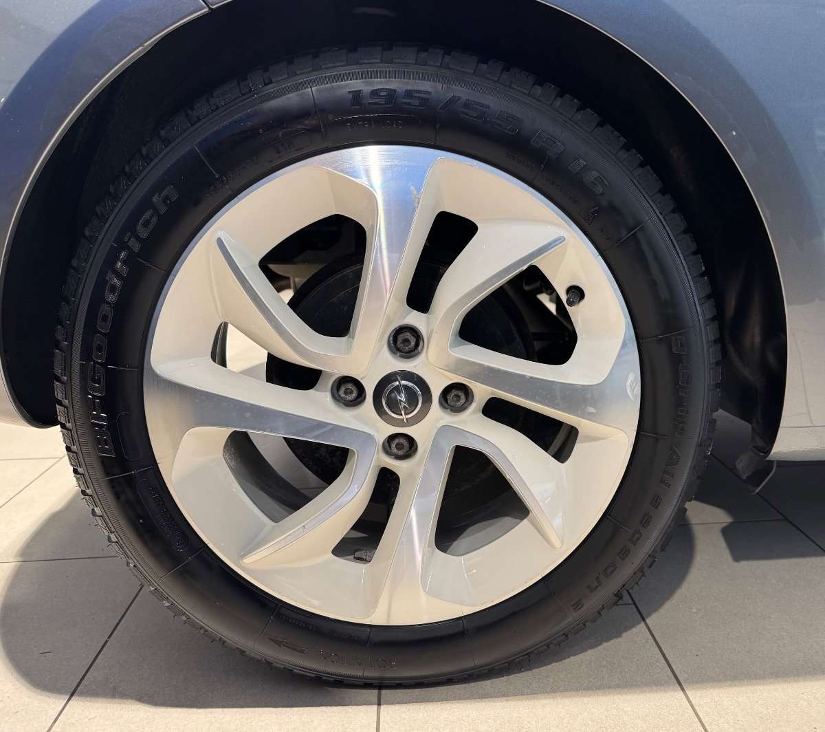 Opel Adam