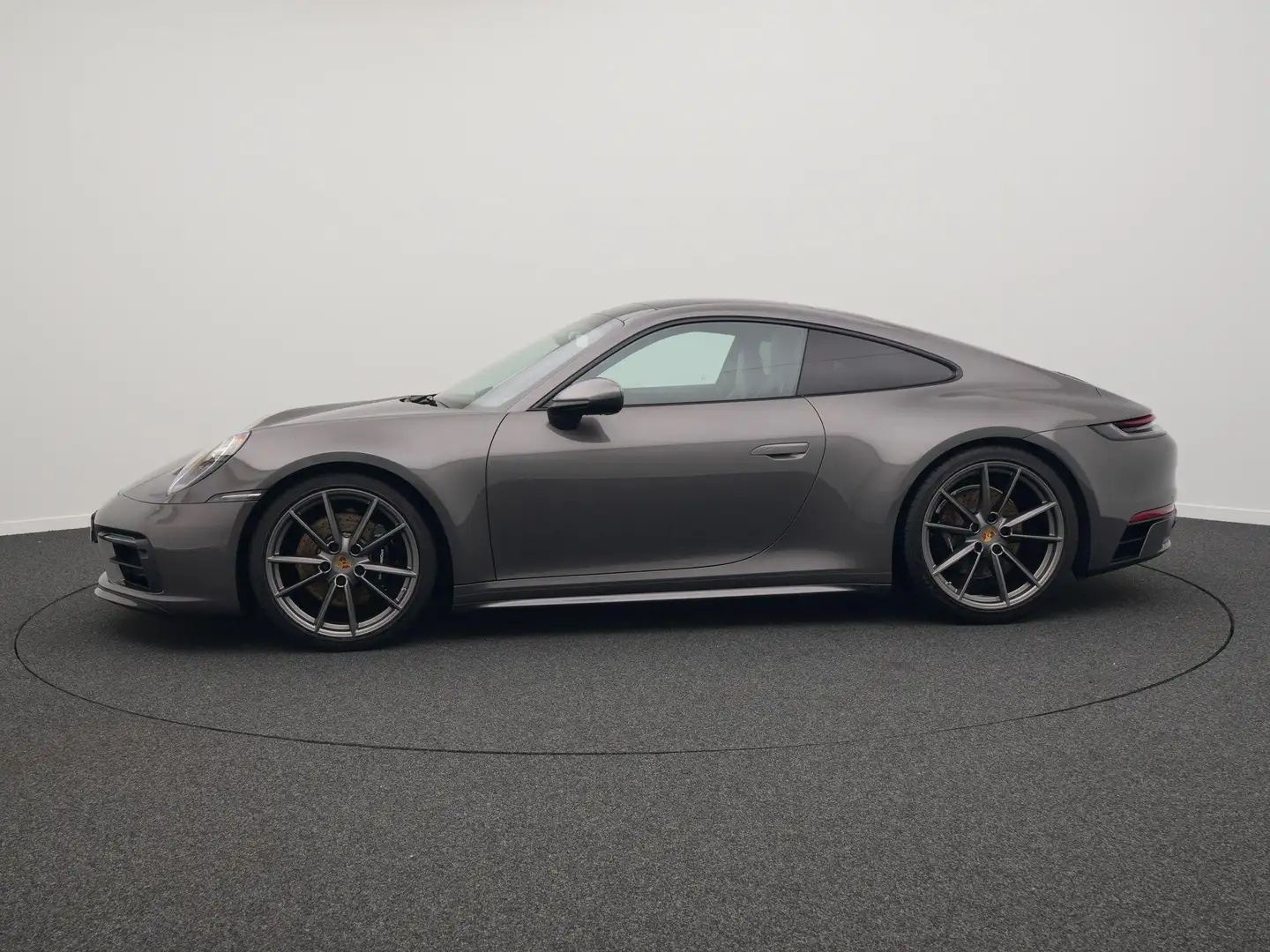 Porsche 992 Carrera 4S - 2