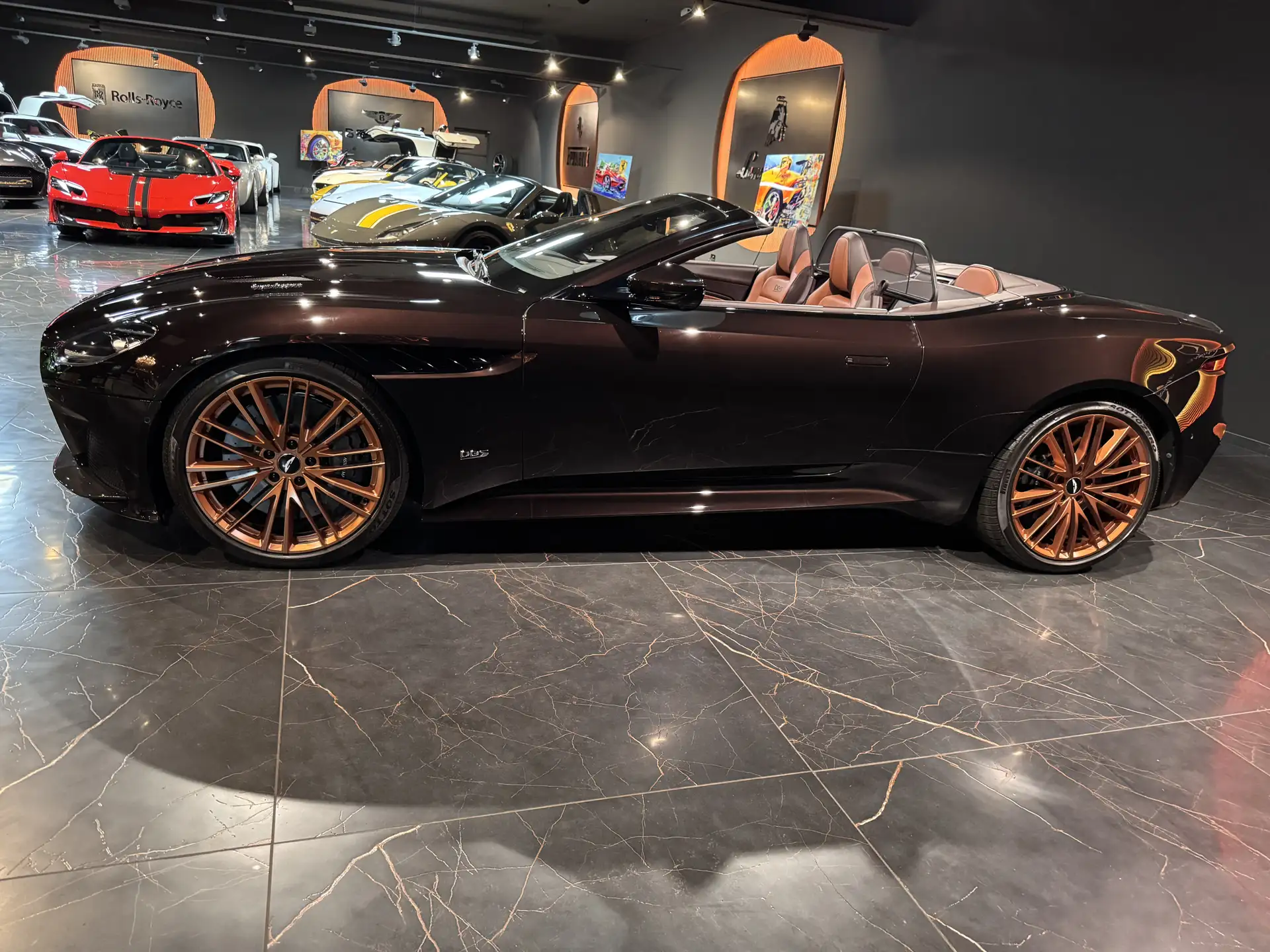 애스턴마틴 DBS Coupe 2020 블랙 사진 5