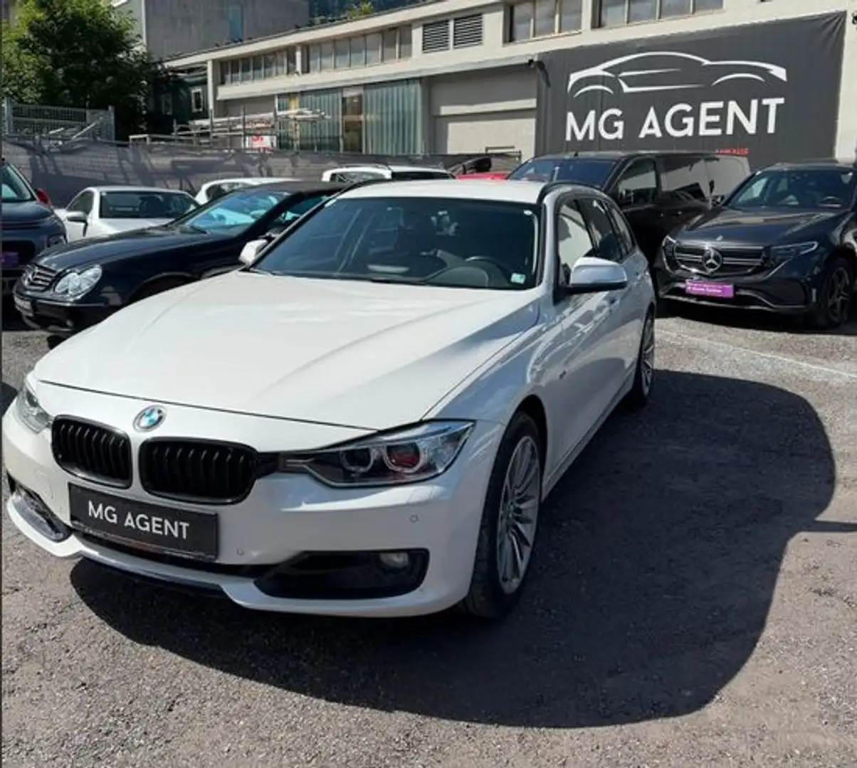 BMW 320 i Touring Weiß - 2