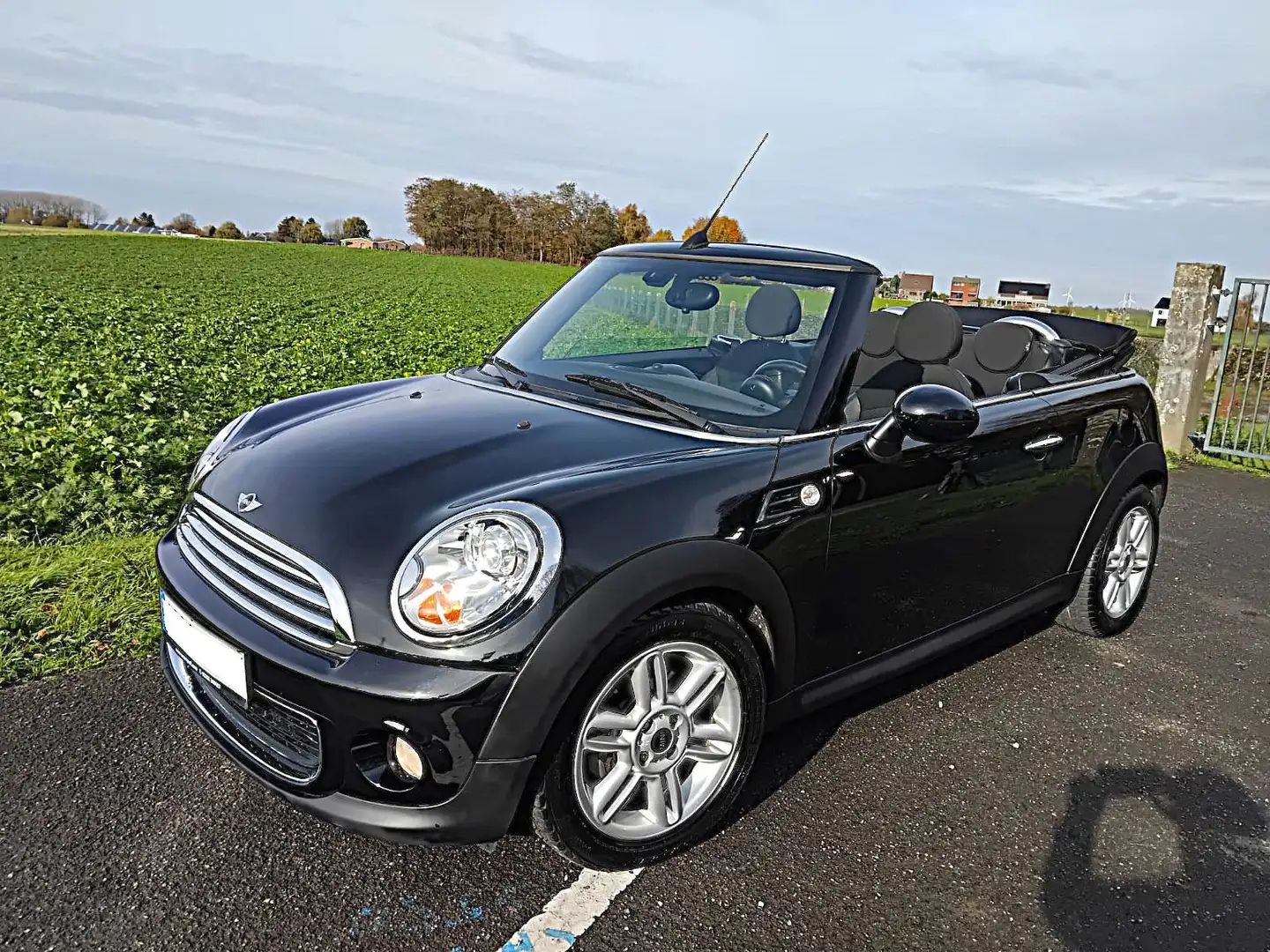 MINI Cooper Cabrio Automatique 1.6 Ess Très belle voir description Zwart - 1