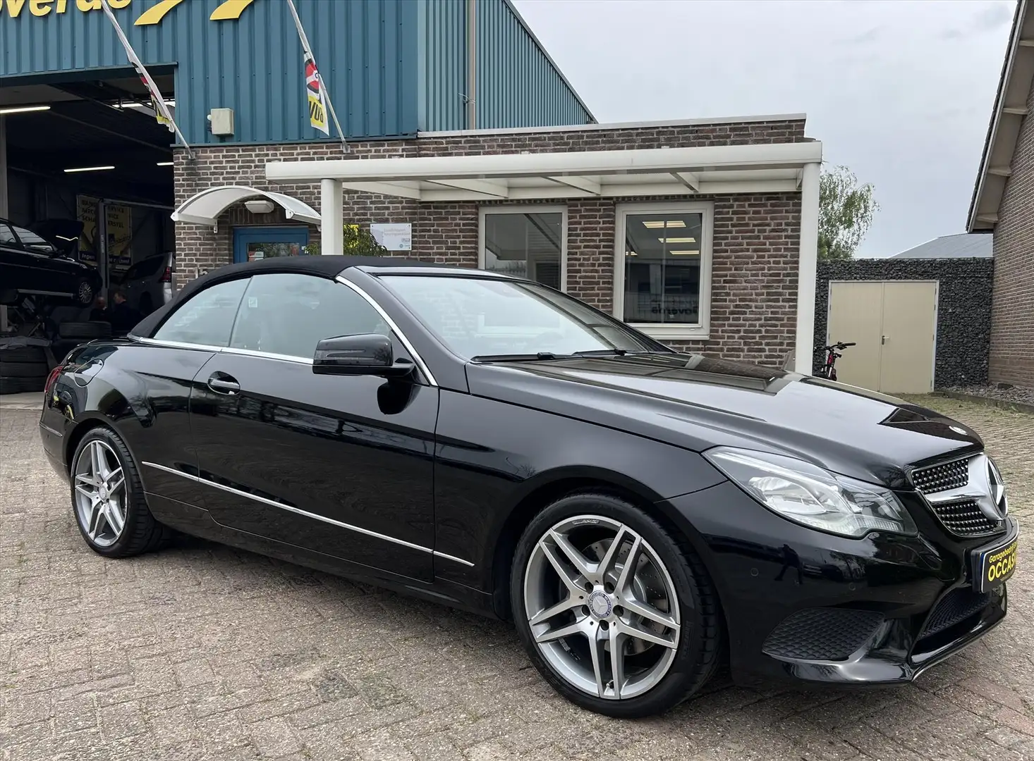 Mercedes-Benz E 250 E250 211PK AUT Edition Sport, 18'' AMG, Airscarf Schwarz - 2