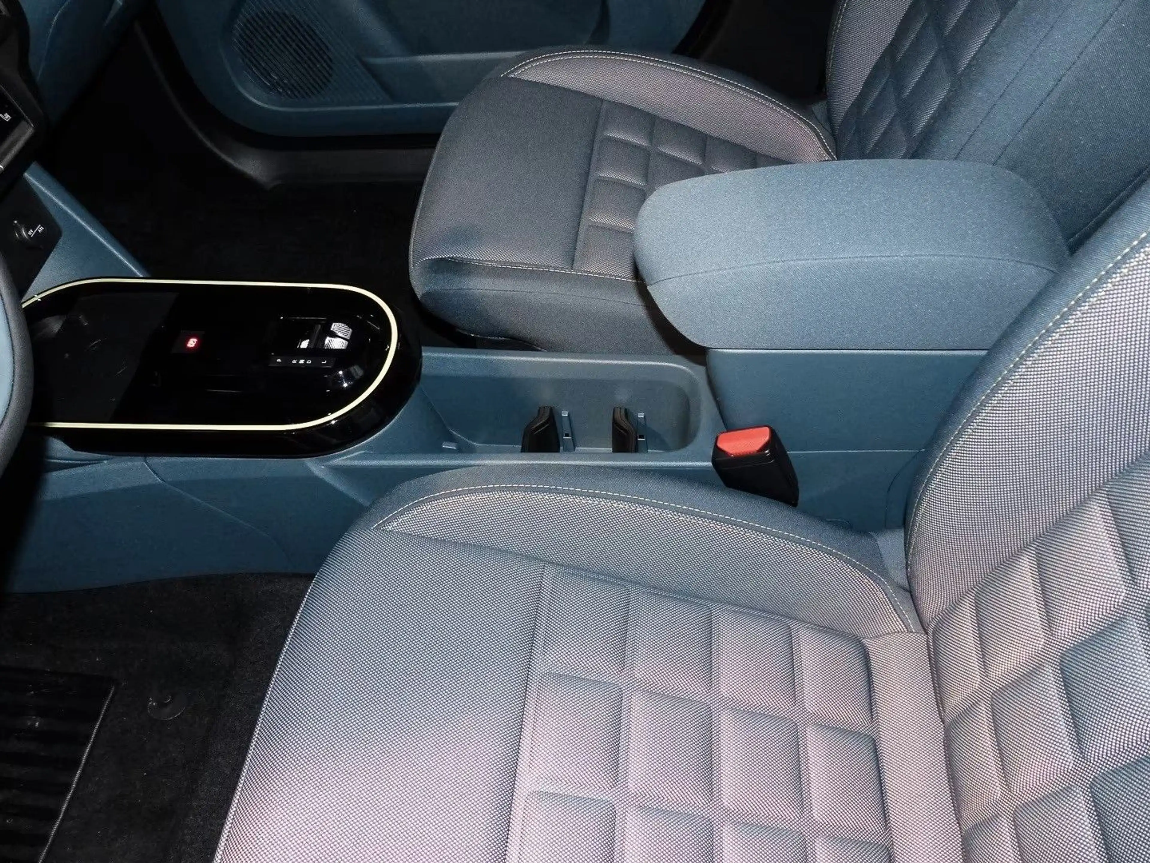 Fiat Grande Panda La Prima,FÖRDERFÄHIG,WP,Navi,Kamera — photo 7