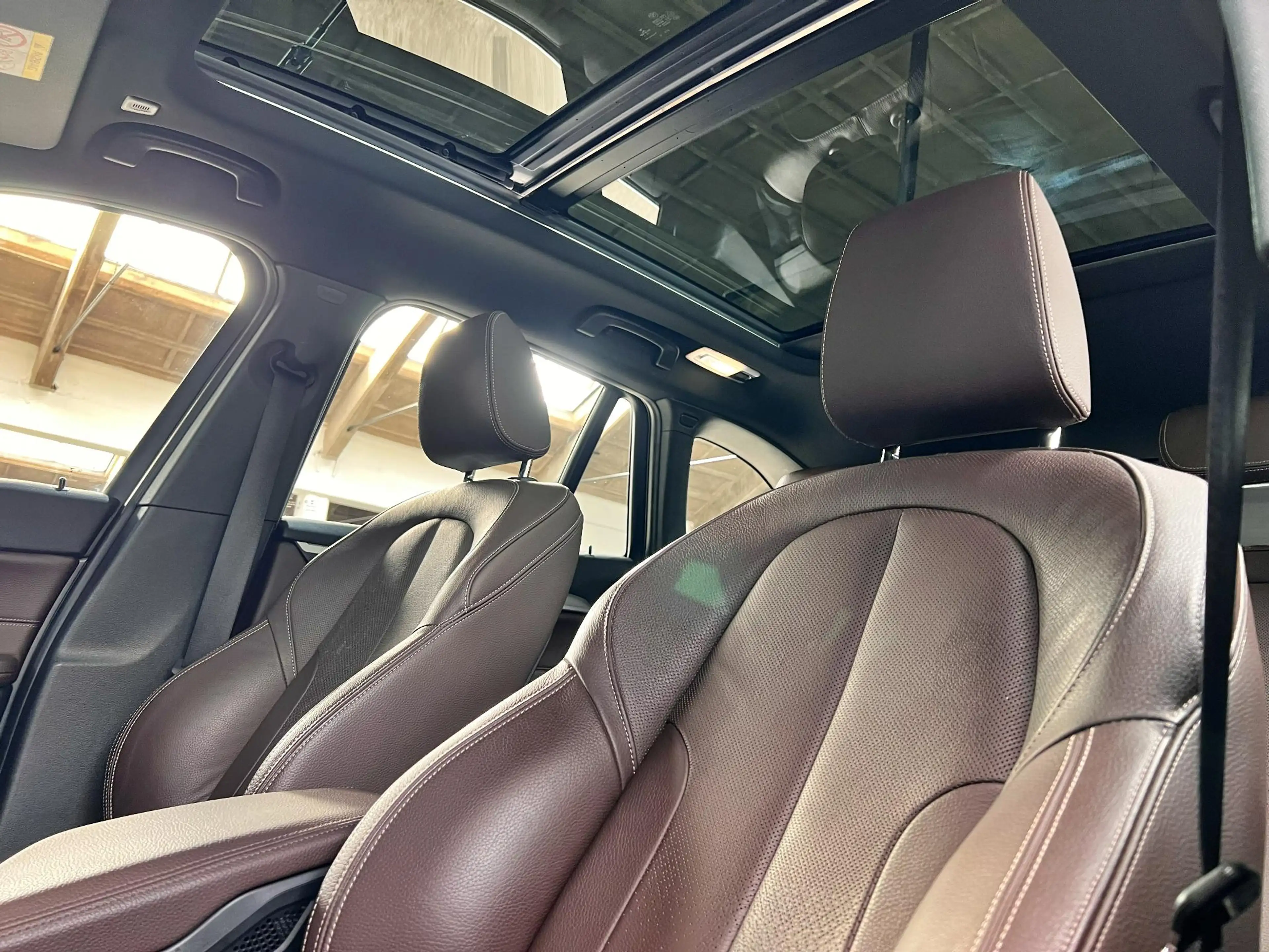 BMW X1 sDrive20i High Executive xLine | Panoramadak | LED — photo 11