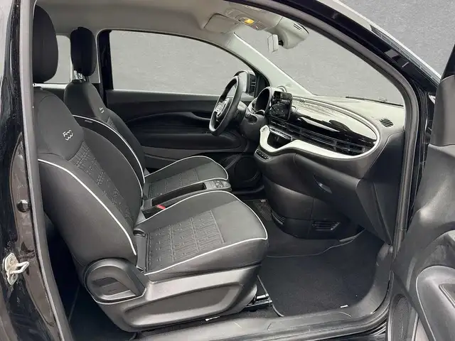Fiat 500e view 6