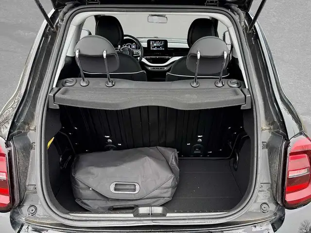 Fiat 500e view 10