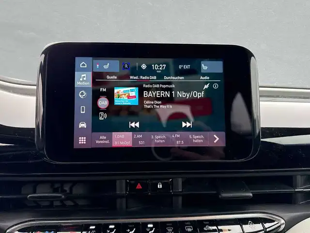 Fiat 500e view 12