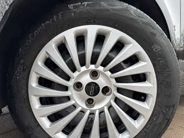 Fiat 500e view 9