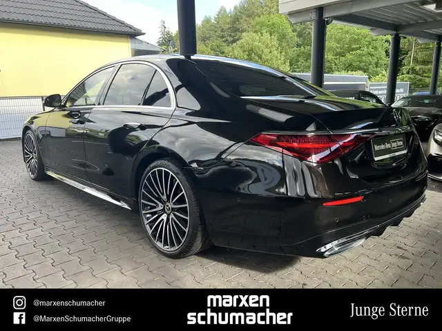 Mercedes-Benz S-Class view 6