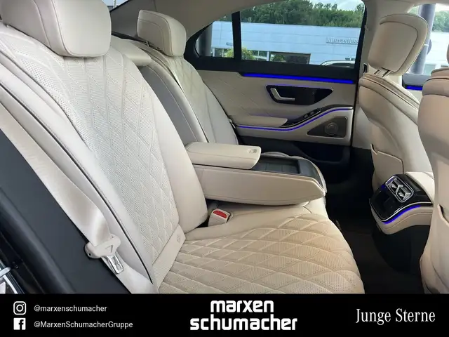 Mercedes-Benz S-Class view 15