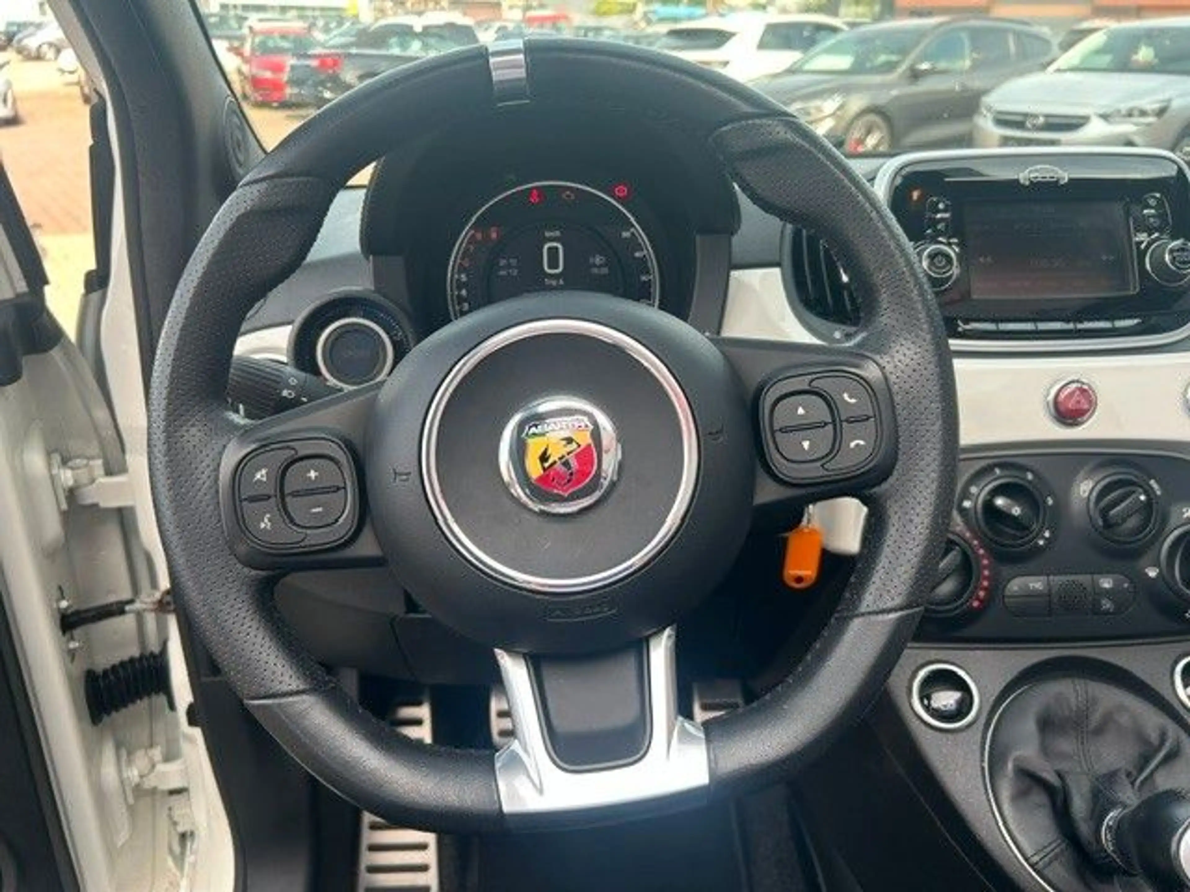 Abarth 500 Cabrio 595 — photo 10