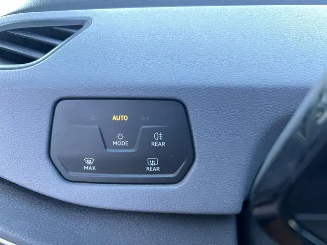 Volkswagen Id.3 view 18
