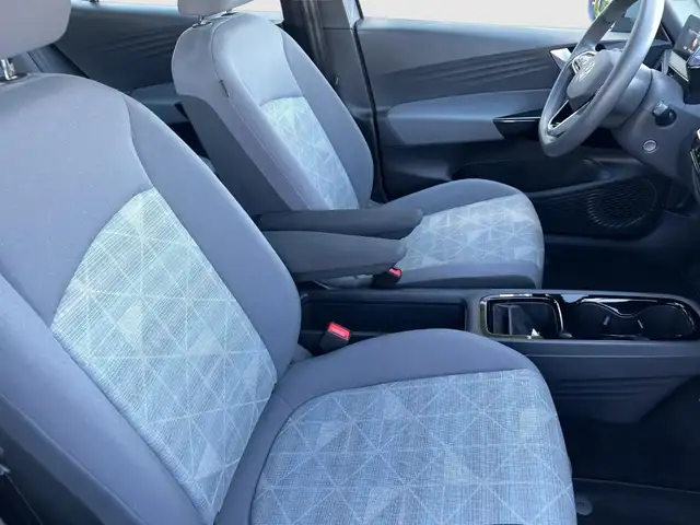 Volkswagen Id.3 view 16