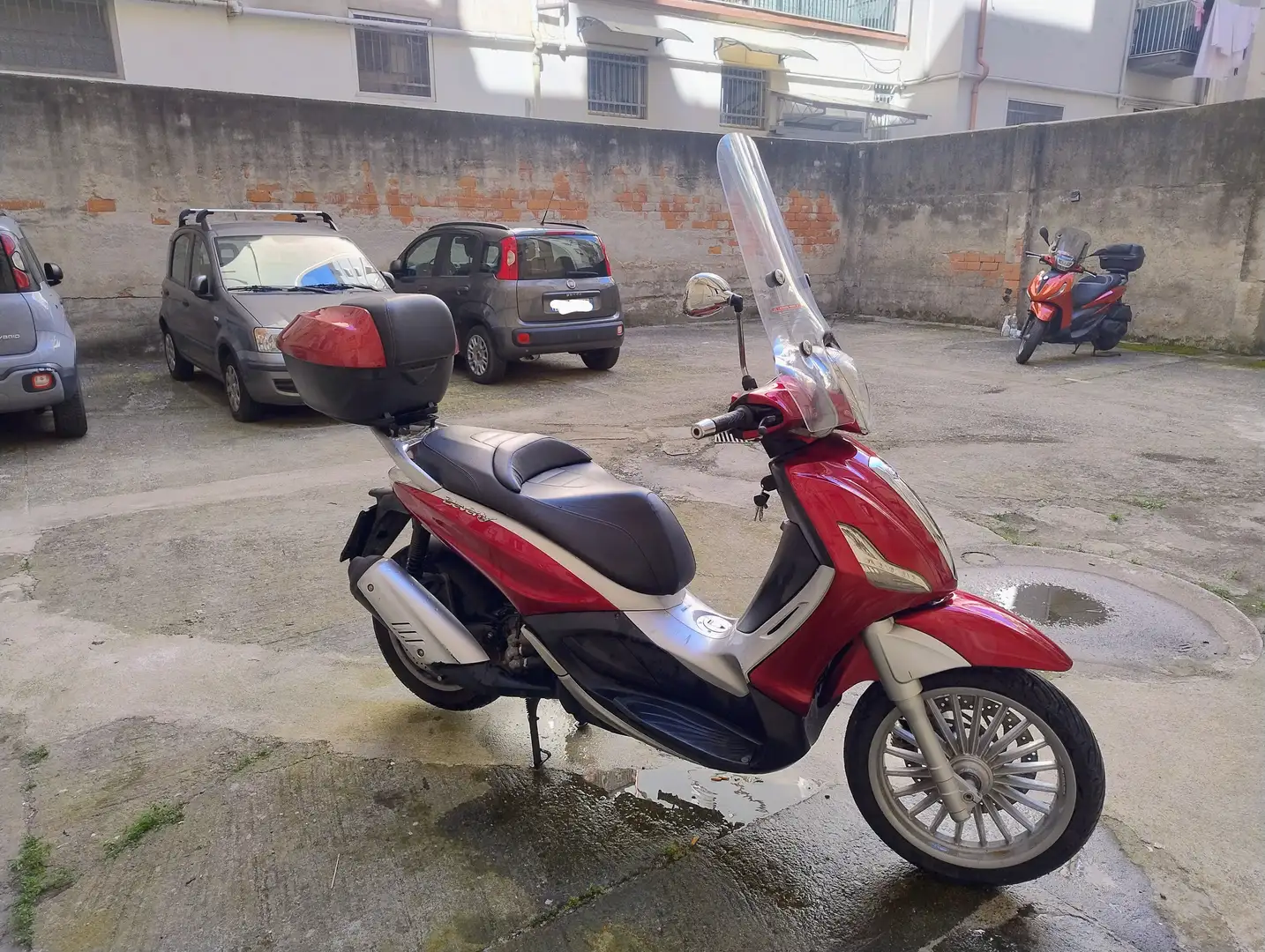 Piaggio Beverly 300 i.e. Червоний - 2