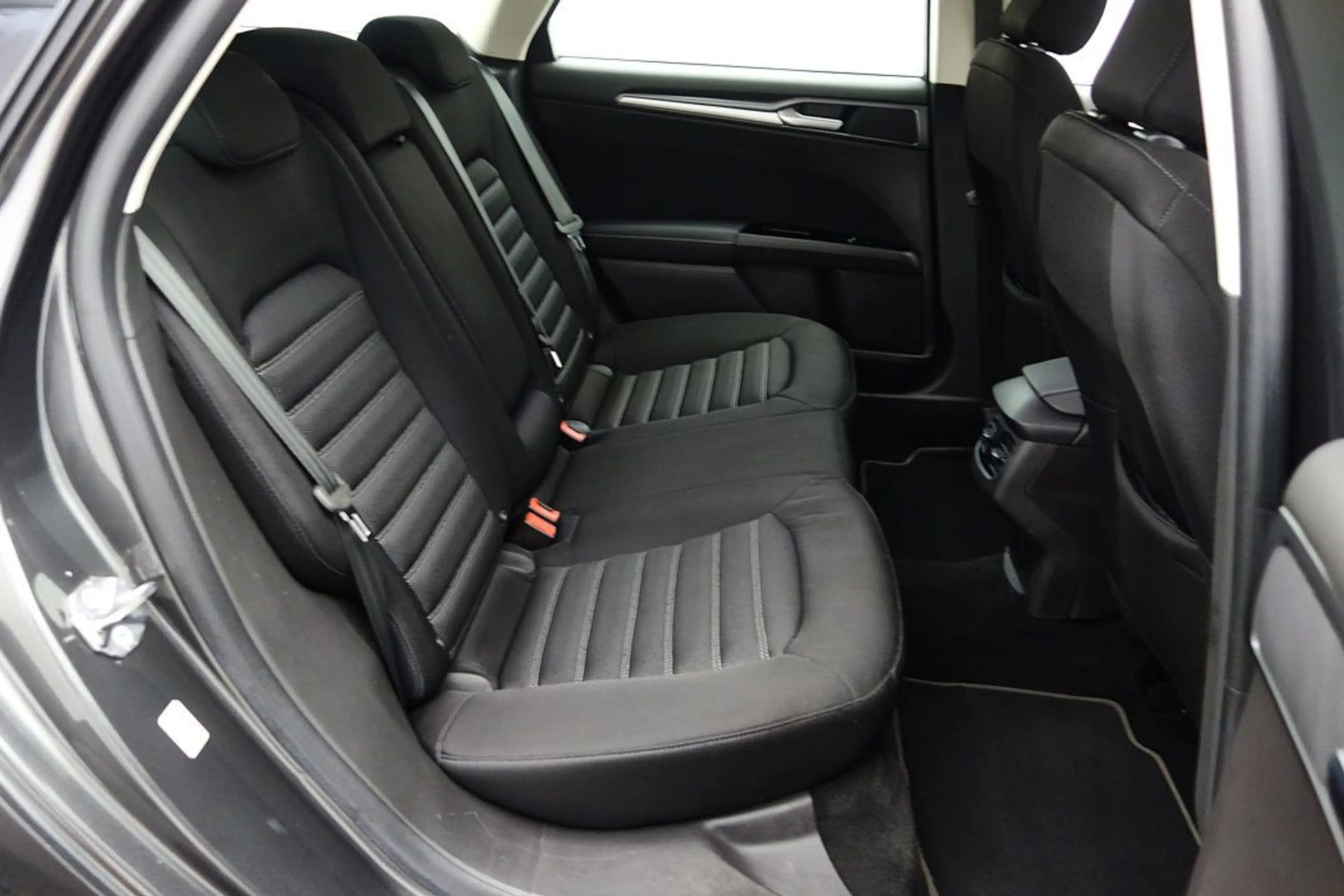 Ford Mondeo Turnier Aut. BUSINESS LED+NAVI+KEYLESS — photo 13