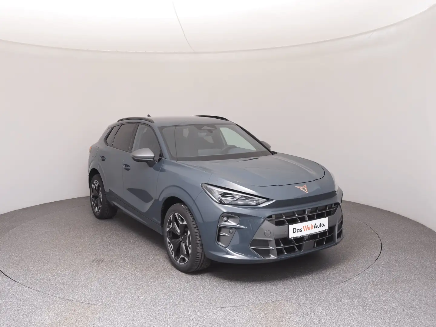 CUPRA Terramar 1.5 e-TSI 150 PS DSG Blau - 2