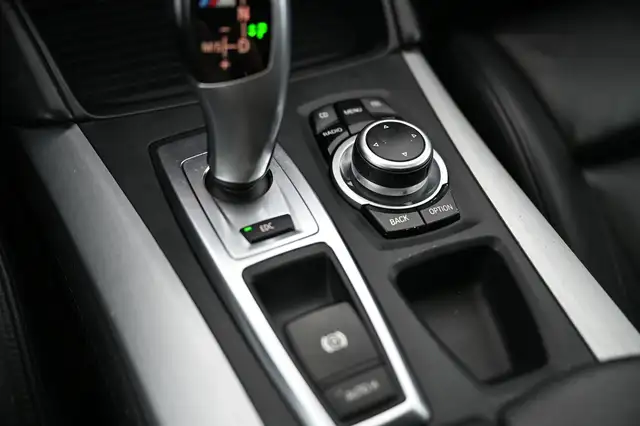 BMW X6 M view 27