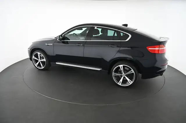 BMW X6 M view 7