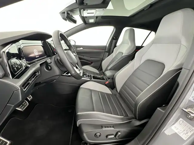 Volkswagen Golf view 8