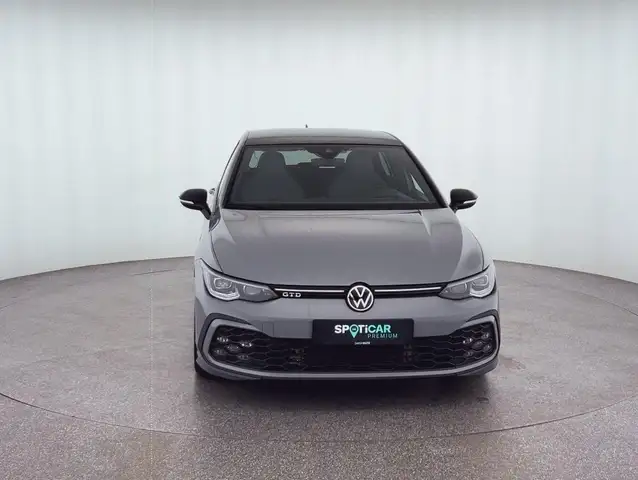 Volkswagen Golf view 2