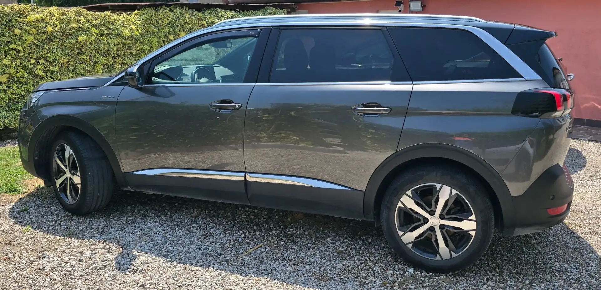 Peugeot 5008 5008 II 2016 1.6 bluehdi GT Line Grigio - 2