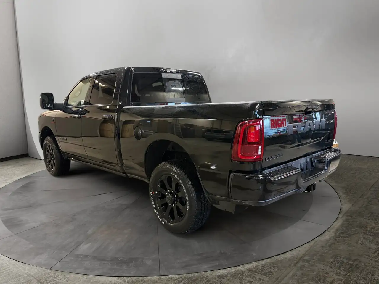 RAM 3500 снимка RAM 3500