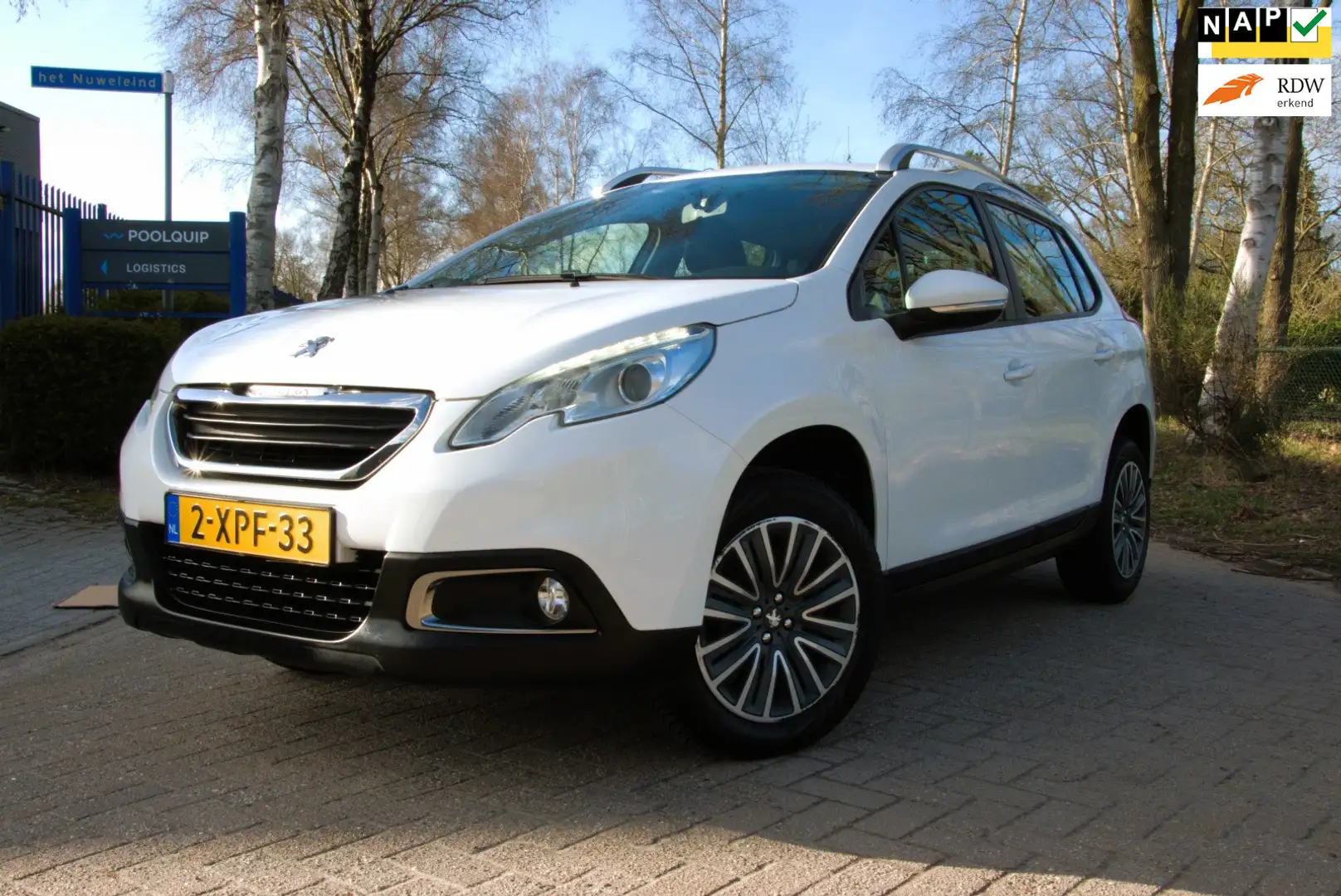 Peugeot 2008 1.2 PureTech Active ,NAP, PDC achter Weiß - 1