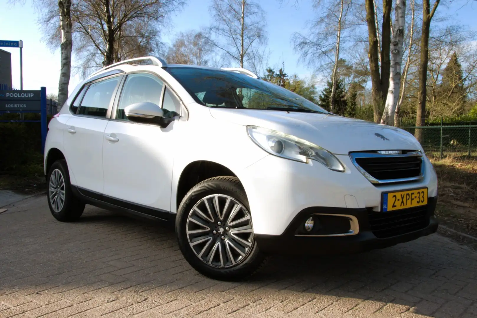 Peugeot 2008 1.2 PureTech Active ,NAP, PDC achter Weiß - 2