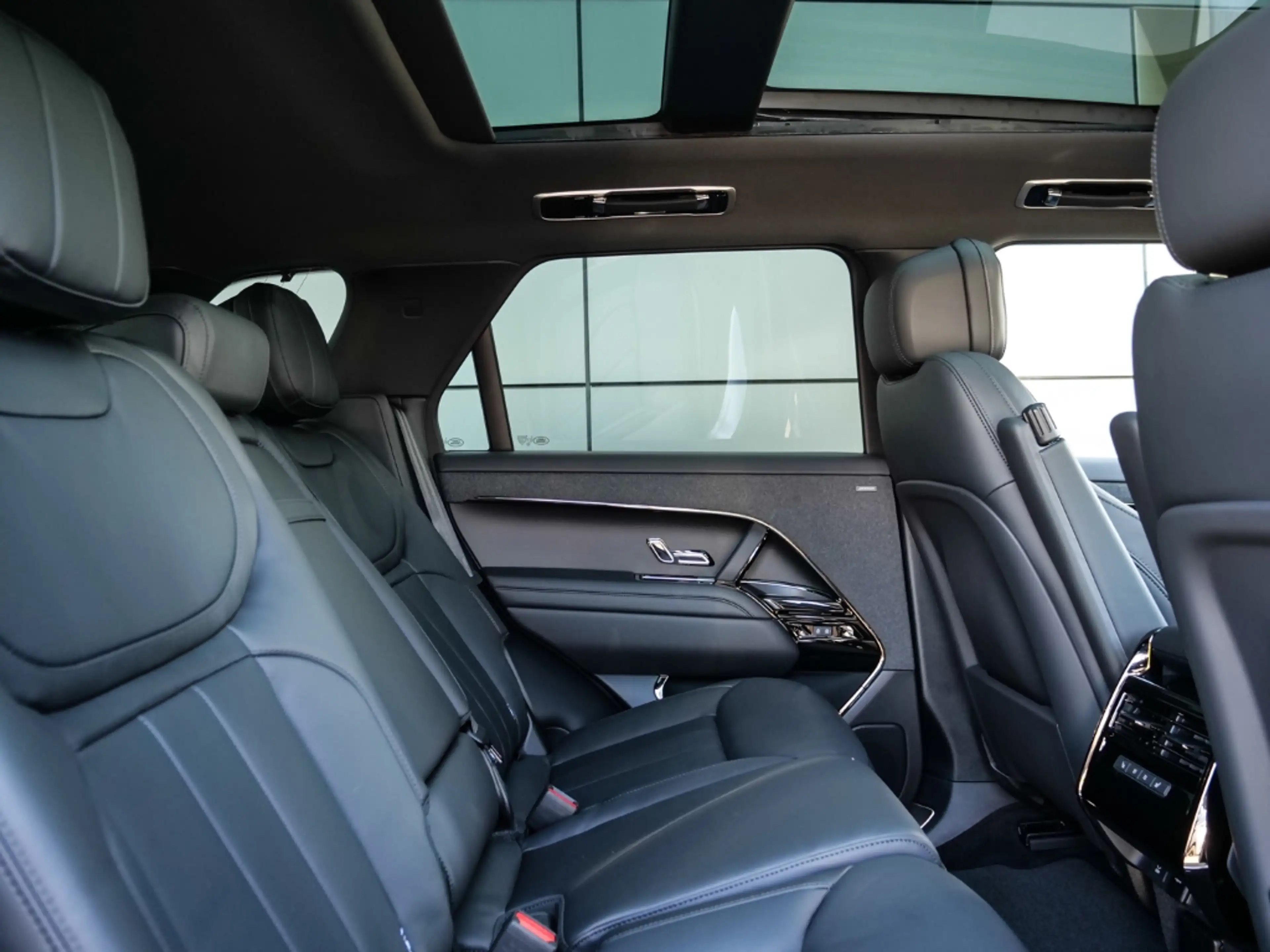 Land Rover Range Rover Sport D250 SE AKTION Pano HUD 22 Zoll Luftfederung AD Ni — photo 3