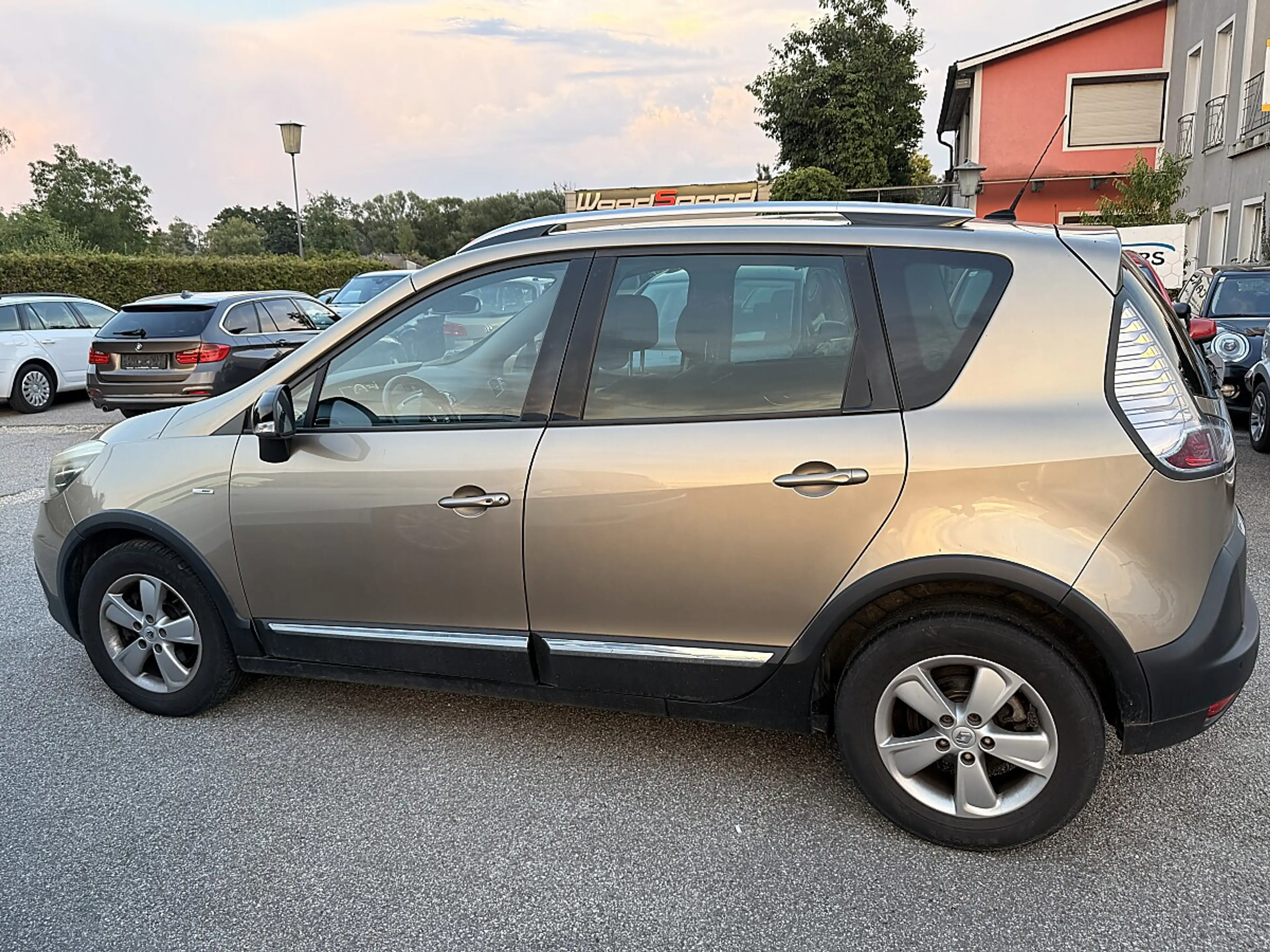 Renault Scenic Scénic XMOD Energy dCi 110 Bose Edition — photo 4