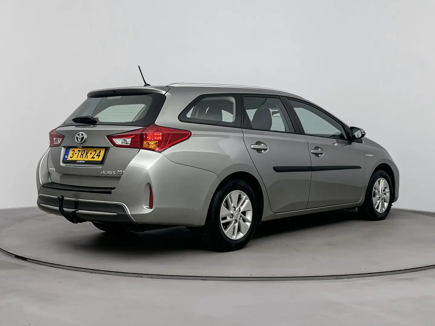 Toyota Auris Touring Sports 1.8 Hybrid Aspiration | Cruise Cont Grijs - 2