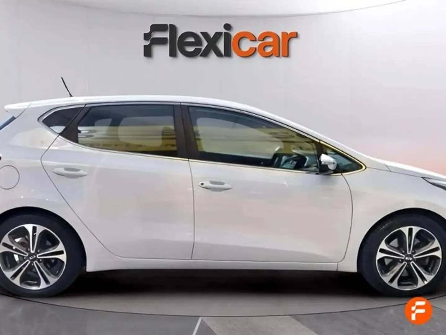 Kia Ceed / cee'd 1.6 CRDi VGT 100kW (136CV) Drive Blanc - 2