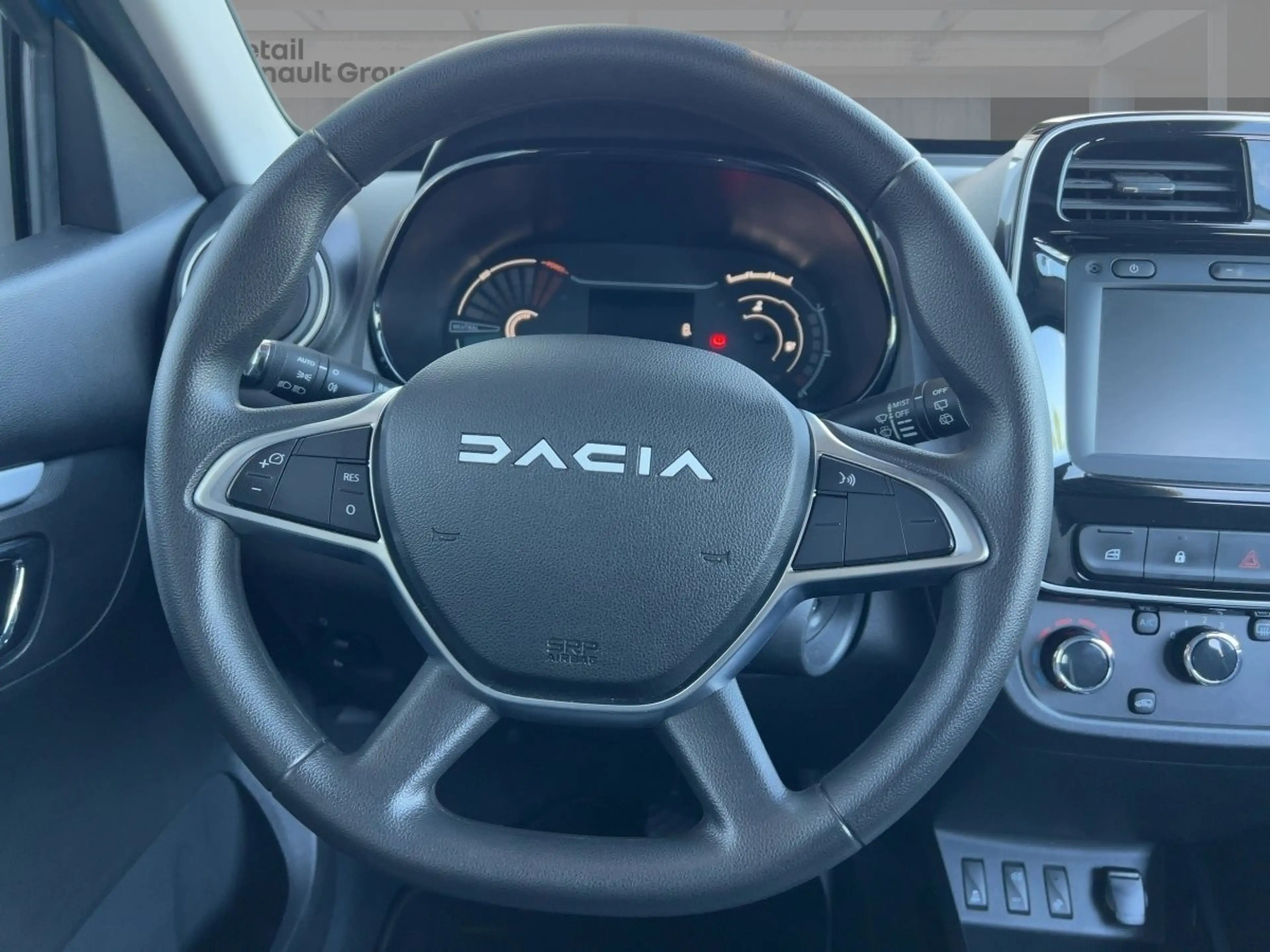 Dacia Spring Essential KLIMA LED-Tagfahrlicht ABS ESP ZV — photo 11