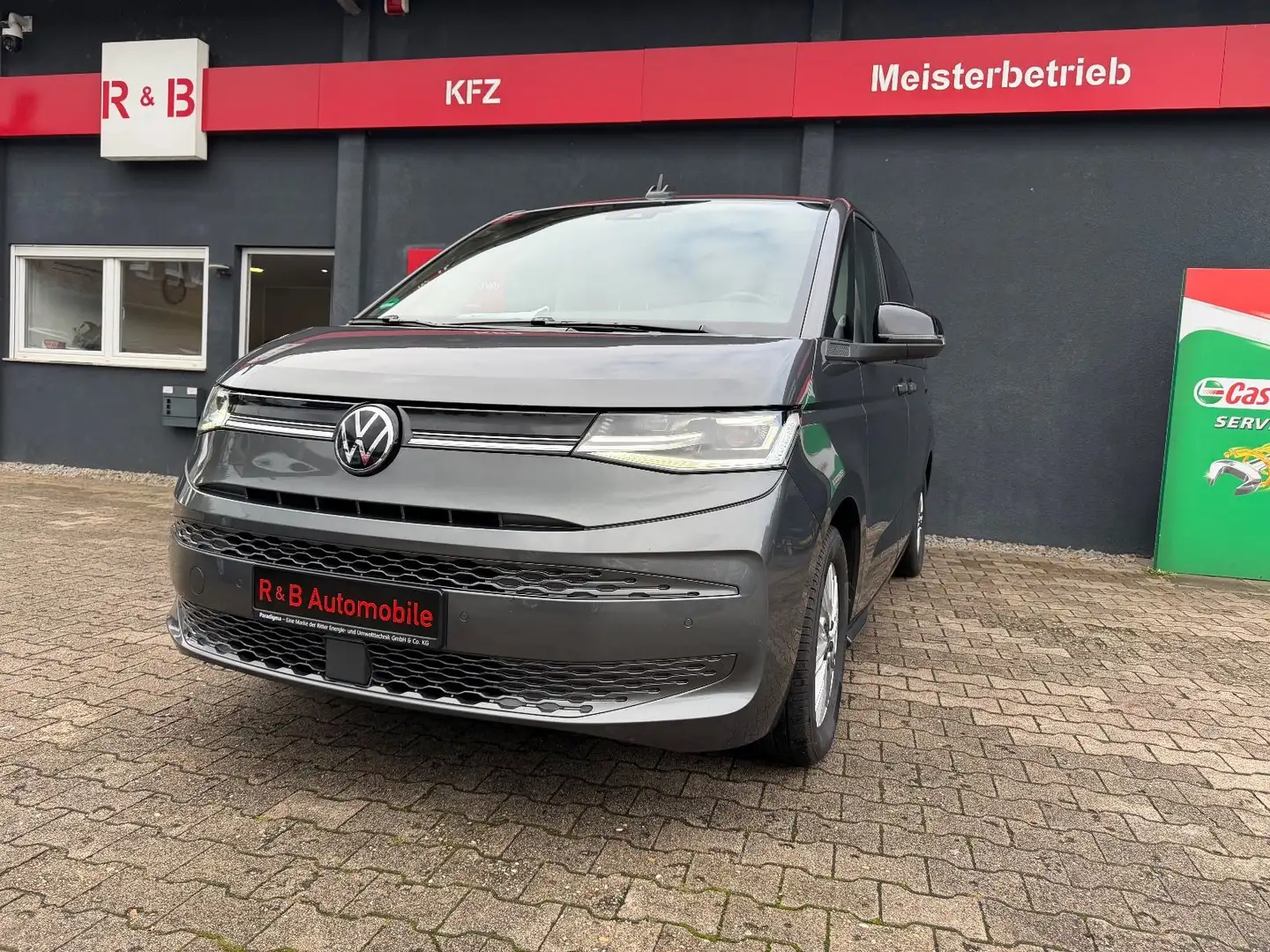 Volkswagen Multivan Life*RFK*AHK*Navi*ACC*1xHand*Asi Grau - 1