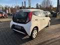 Toyota Aygo 1.0 x-business Klima, Allwetter, DAB, BT Weiß - thumbnail 4
