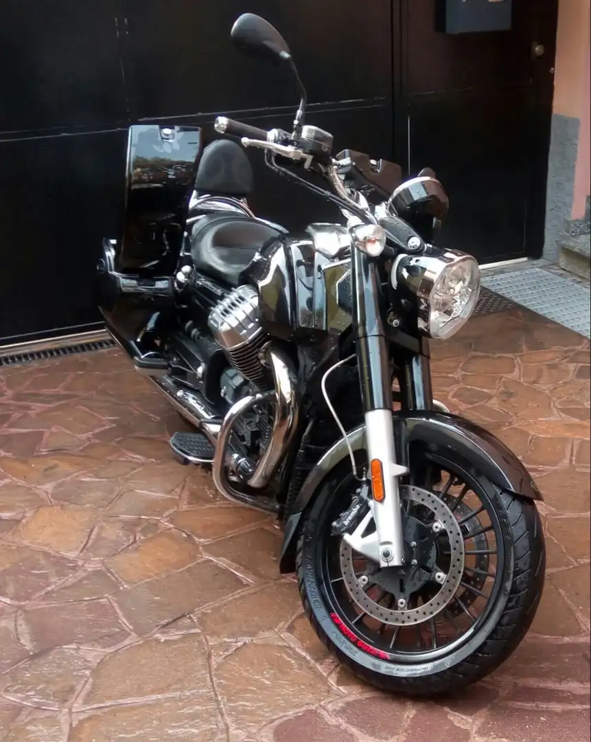 Moto Guzzi California 1400 Custom Nero - 2