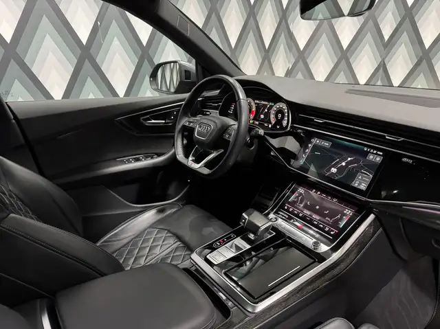 Audi Q8 50 TDI Quattro // S-LINE // MATRIX // AHK // Ansicht 17