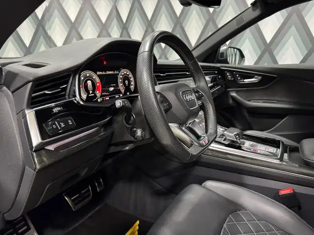 Audi Q8 50 TDI Quattro // S-LINE // MATRIX // AHK // Ansicht 14